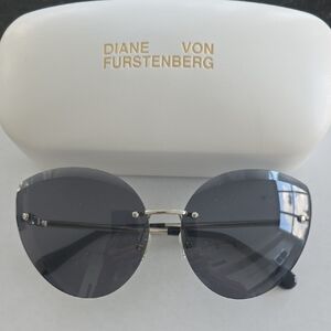 Diane Von Furstenberg Grey Sunglasses
